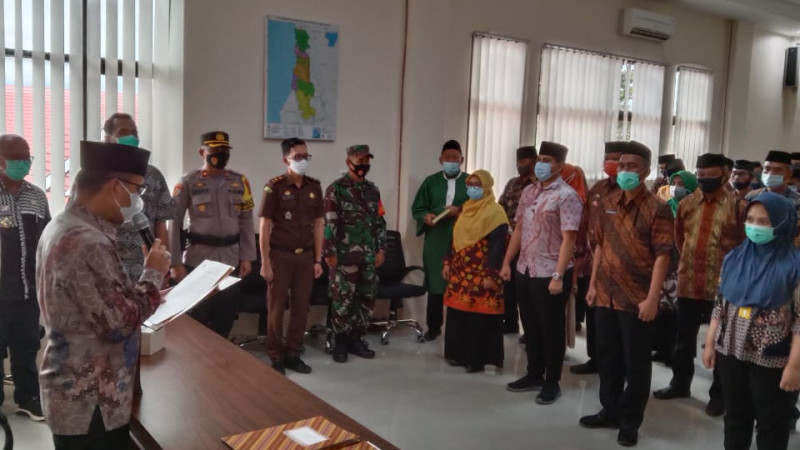 Kasi Bimas Islam Rohaniwan Pada Pelantikan Panitia PTSL Kabupaten Barru