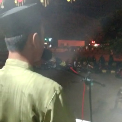 Malam Lebaran, Siswa MAN 2 Bone Pimpin Takbiran Di Alun-Alun Kota Watampone