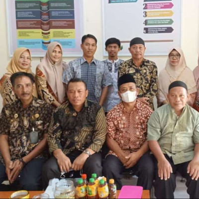 Usai Lebaran H.M. Rusydi Hasyim Bersama Seksi Bimas Islam Kemenag Palopo Lakukan Monev.