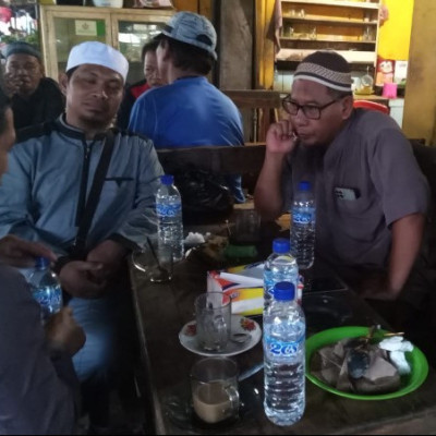 Pengasuh Ponpes Ibnu Abbas Sampaikan Ini saat Ngopi Bareng