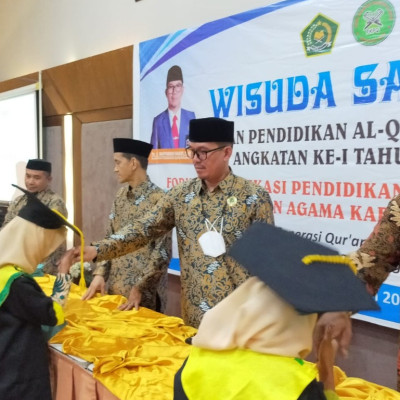 FKPQ Bone Gelar Wisuda Santri