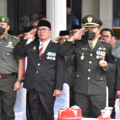 Kakan Kemenag Bone Ikuti Upacara Peringatan Hardiknas