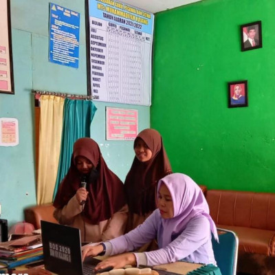 MU2 Antusias Latihan Master of Ceremony Di MTs Muhammadiyah Kajang