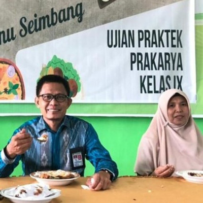 Ujian Praktik Prakarya, Peserta Didik MTsN 1 Sinjai Buat Menu Seimbang