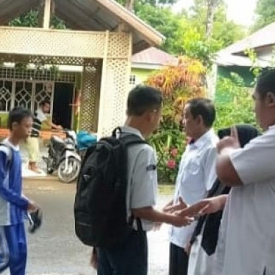 Senyum, Salam, dan Sapa menjadi Tradisi di MTs Al-Huda Mannaungi Bulukumba