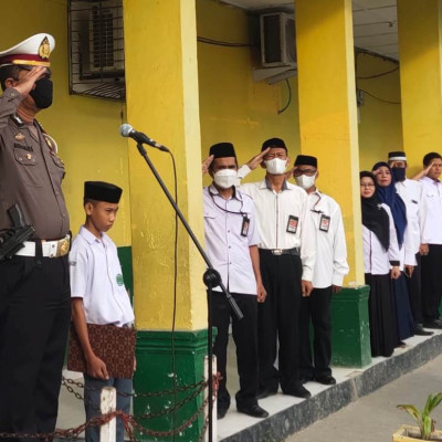 Kanit Gakkum Polres Pinrang Sambangi MAN, Ini Yang Dilakukan