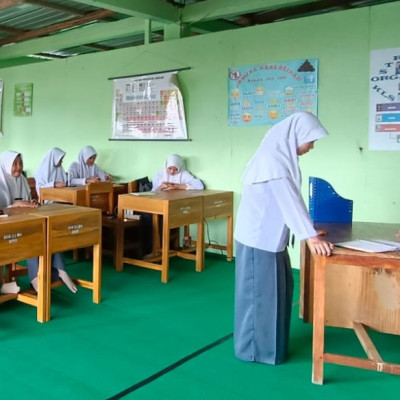 Canangkan Gerakan Tertib Administrasi, MA PP Nurul Falah Bulukumba Mendata Siswa Usia 17 Tahun