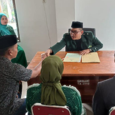 Calon Pengantin Ijab Kabul di Balai Nikah KUA Kajang Bulukumba