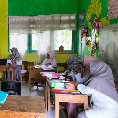 Kepala MIS Talle Talle, Mengecek Kesiapan Pelaksanaan Akreditasi