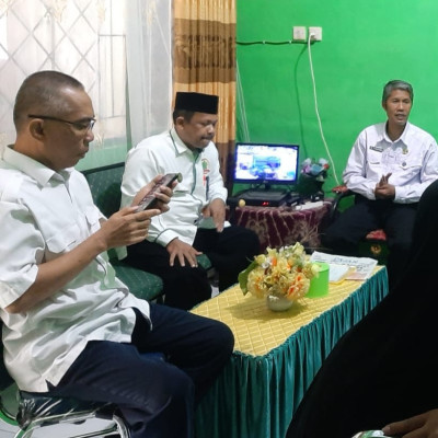 Pra Akreditasi, Pengawas Madrasah Briefing Tata Usaha MAN 2 Bone