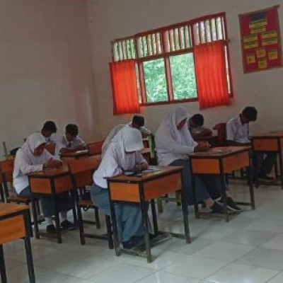 Siswa MA Ulil Amwal Gelar Doa Bersama Sebelum Melaksanakan PAT