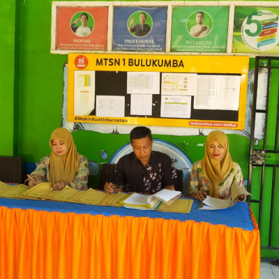 Kerja Solid Panitia Barengi Peserta Didik Jalani Ujian di Hari Ketiga Pelaksanaan PAT TP 2021/2022