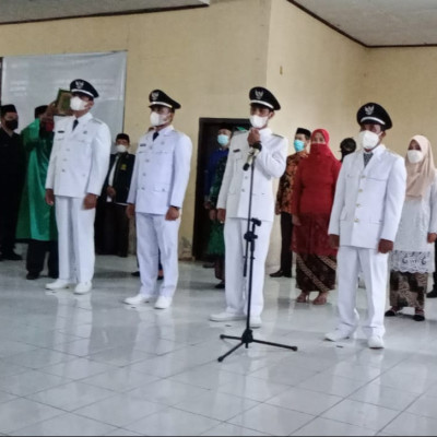 Penyuluh Agama Islam Kecamatan Sinjai Barat Pimpin Doa Pelantikan Kepala Desa