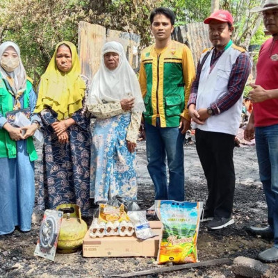 Tanggap Bencana, Baznas Bulukumba Bersama KUA Bontobahari Kunjungi Korban Kebakaran di Lembanna Bontobahari