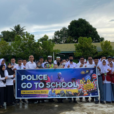 Giat Police Go To School Di MAN 2 Bone