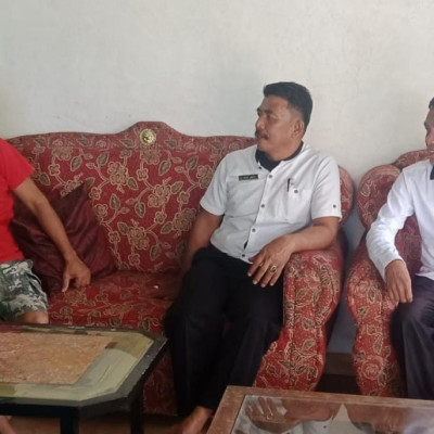 Terancam Putus Sekolah, Wali Kelas  dan Wakamad Kesiswaan  Lakukan Home Visit