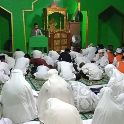 Pengajian Rutin Kitab Tafsir Jalalain Ponpes As’adiyah Galung Beru