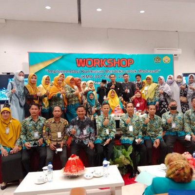 Siap Implementasikan Kurikulum Merdeka, Kamad Attahiriyah Ikuti Workshop