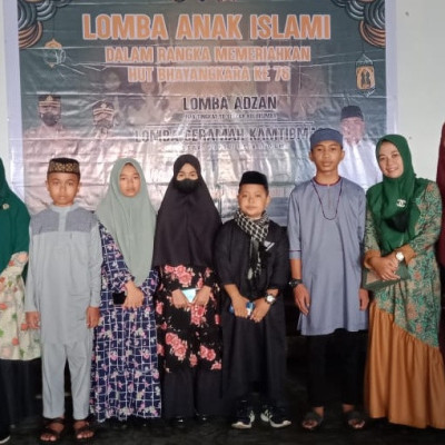 Siswa MTs Guppi Sampeang Ikuti Lomba Ceramah Kamtibmas HUT Bhayangkara Ke-76