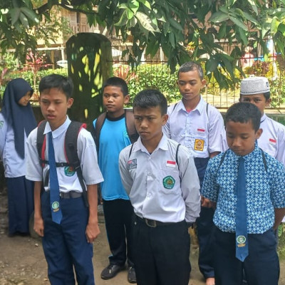 Pengumuman Kelulusan Siswa Kelas IX MTs Kindang Lulus 100%