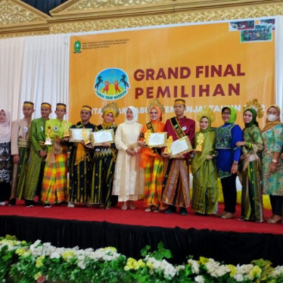 Malam Jum’at Berkah di Grand Final Pemilihan Duta Anak