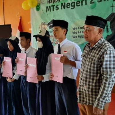 Penuh Hitmat, MTsN 2 Sinjai Laksanakan Wisuda Penamatan Kelas IX