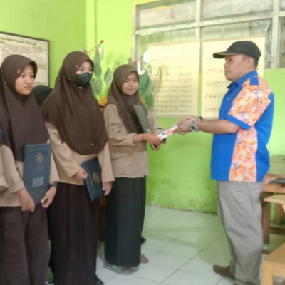 Penerimaan Rapor Siswa di MTs Bontonyeleng Resmi Digelar