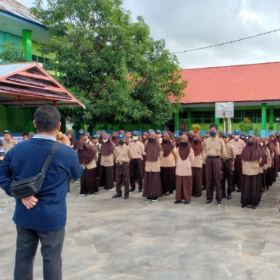 MTs Negeri 4 Sinjai Laksanakan Penerimaan Raport, Ini Harapan Kamad