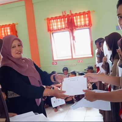 MTs Guppi Mattirowalie Gelar Pembagian Rapor