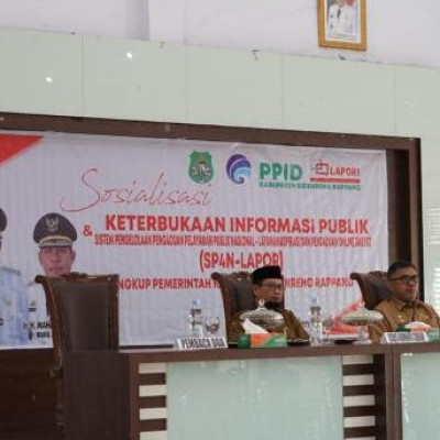 Kepala KUA Maritengngae Bacakan Doa Pada Sosialisasi Keterbukaan Informasi Publik