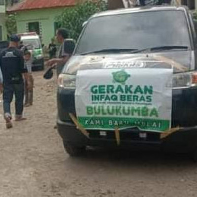 Masih Suasana Libur, PP. As’adiyah Galung Beru Kembali Terima Infaq Beras Dari Paskas Bulukumba