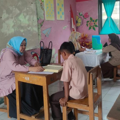 Jadi Syarat Mutlak, Calon Siswa Baru MTsN 4 Bulukumba Mengikuti Tes Baca Al-Qur'an