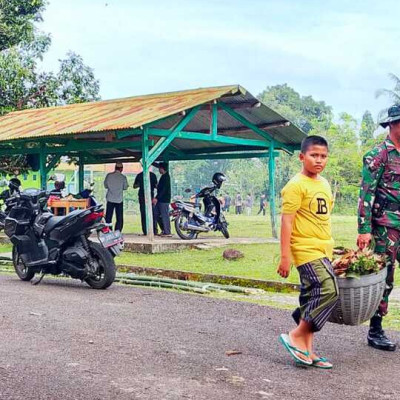 Sambut Pangdam XIV Hasanuddin, Pontren Al-Badar Parepare Kerja Bakti Bersama Kodim