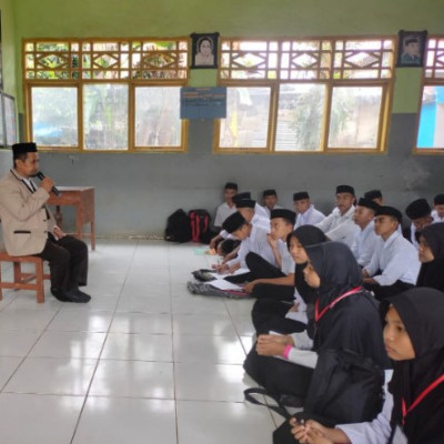 Pengawas Madrasah Lingkup Kemenag Sinjai, Pantau Matsama Hari Kedua MA Tengah Lembang