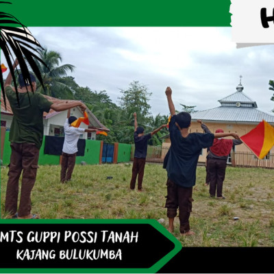 Penggalang Pramuka MTs Guppi Possi Tanah Latihan Semaphore