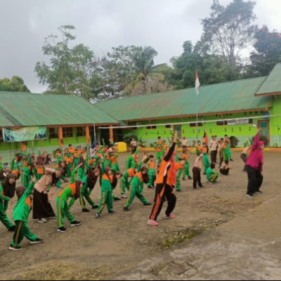 Jaga Kebugaran Jasmani, Civitas MIN 3 Sinjai Gelar Senam Pagi