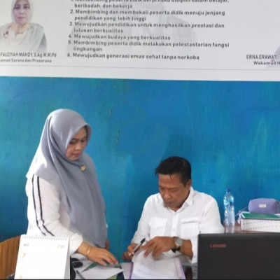 Kepala MTsN 1 Bulukumba Lakukan Ini Untuk Tingkatkan Kedisiplinan Kinerja Harian Lingkupnya