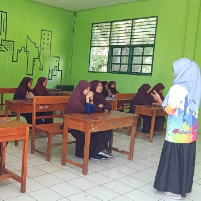 Puskesmas Samataring Beri Sosialisasi Pendidikan Kesehatan Reproduksi Remaja di MADHL