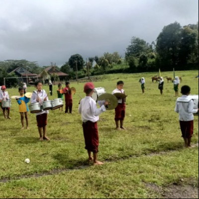 Siap Semarakkan HUT RI ke-77, Drumband MIN 3 Sinjai Gencarkan Latihan