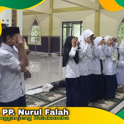 Permainan English Motoric Diperkenalkan di English Bootcamp MA PP Nurul Falah