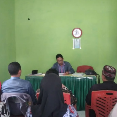 Maksimalkan Pelayanan, KUA Bontocani Rapat Koordinasi dan Evaluasi Kerja