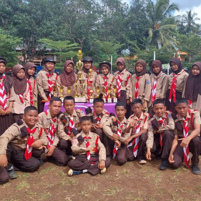 “Hunus, Tebas, Sarungkan!” Katana Scout MTsN 4 Bulukumba Persembahkan Kado di Hari Pramuka