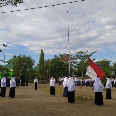 Khidmat, Upacara HUT RI ke-77 di Pesantren Hj Haniah