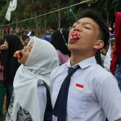 Menang Lomba Makan Kerupuk, Siswa MTs Ponpes Nurul Falah Borongganjeng Ungkapkan Ini