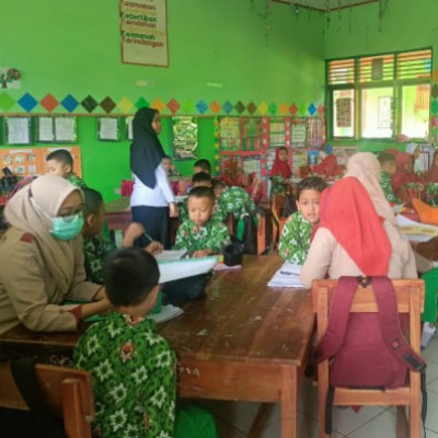 Sambangi MIN 3, Puskesmas BK Lakukan Penjaringan Kesehatan Peserta Didik Kelas I