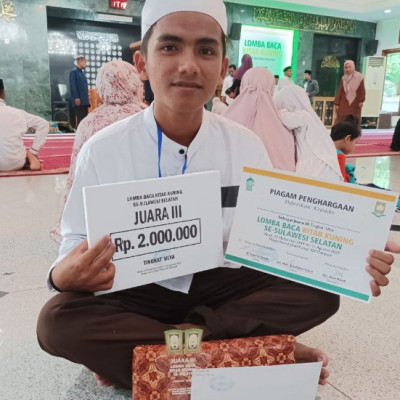 Terharu, Santri PP.Hj.Haniah Juara 3 Lomba Baca Kitab Kuning se-Sulsel