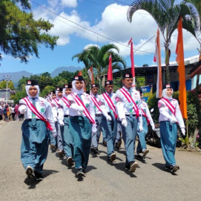 Lomba Gerak Jalan Arakan MA Tengah Lembang Berhasil Raih Juara 1