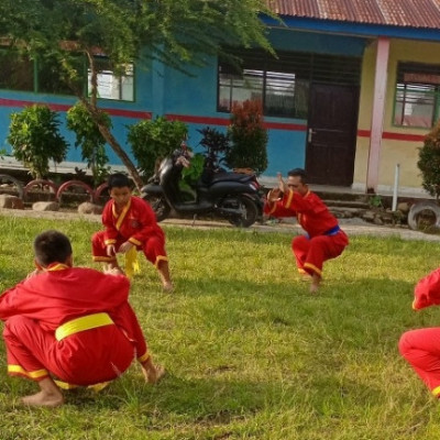 Bina Bakat dan Minat Siswa, MTs Lambara Lutim Programkan Ekskul Pencak Silat