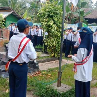 Wakamad Sapras MTs Badan Amal Menjadi Pembina Upacara Bendera, Amanatnya Sampaikan Ini