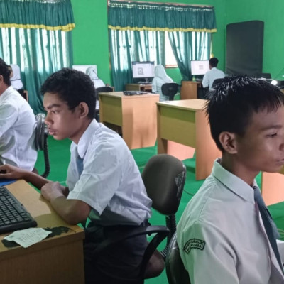 39 Siswa MA Guppi Gunung Jati Ikuti ANBK Tahun 2022 Secara Online 